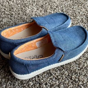 NWOB Hey Dude 2/$70🔥